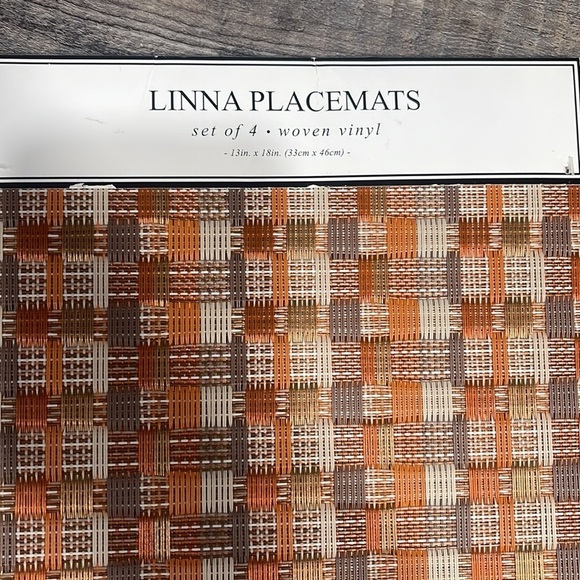 Linna placemats 4 set of woven vinyl - Picture 3 of 6